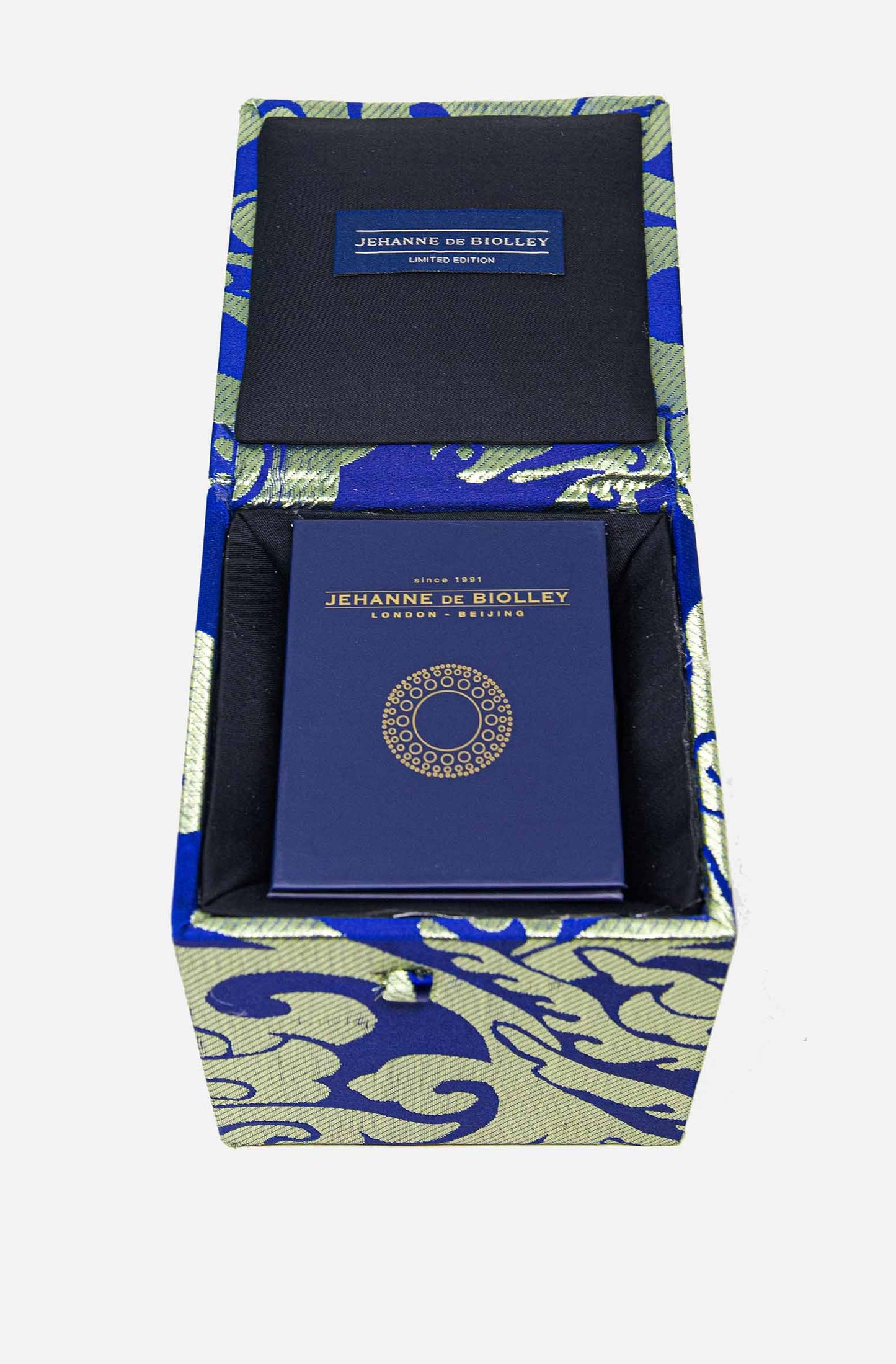 The Alex Eagle Candle - Luxury Edition