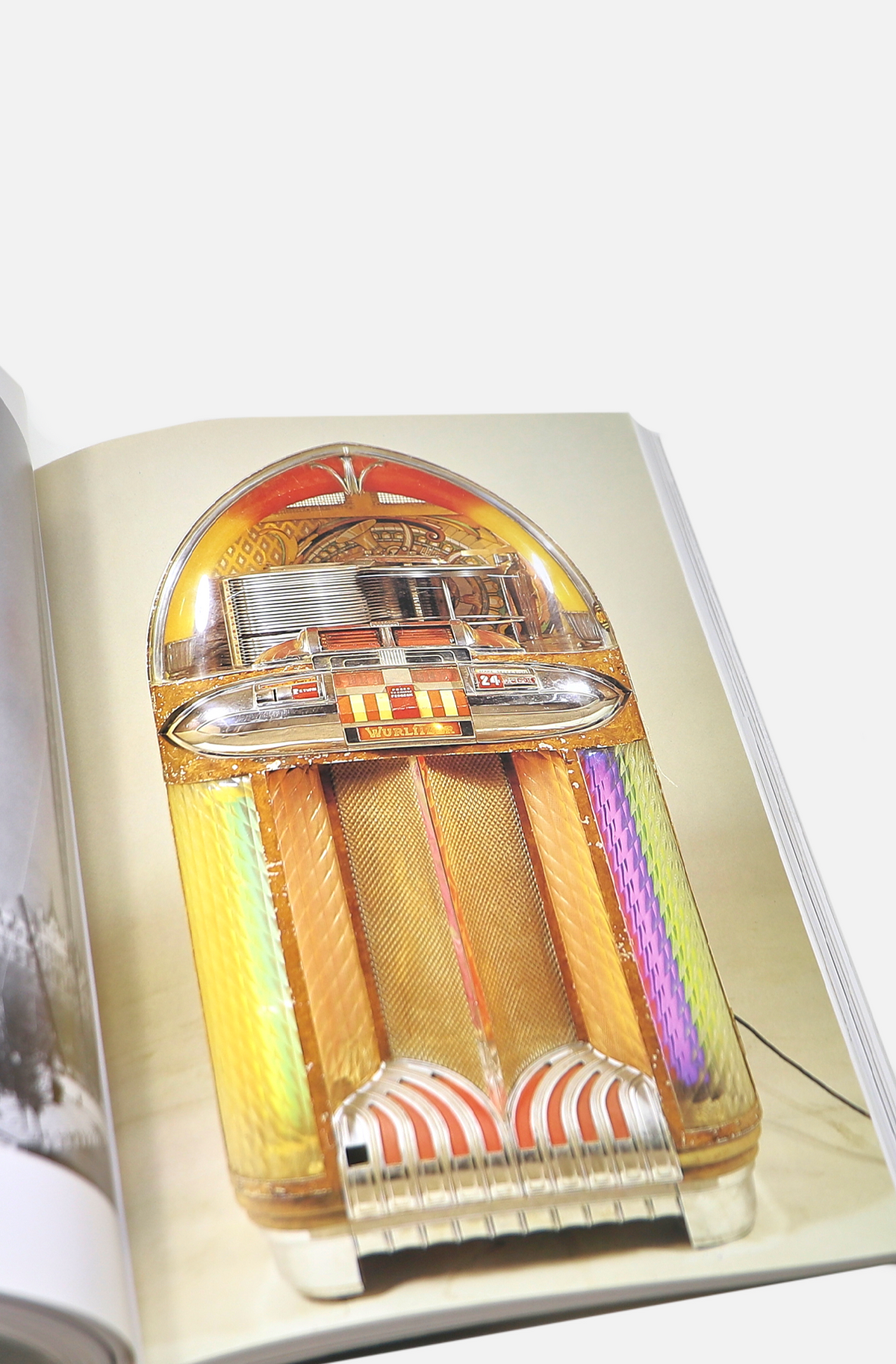 Bevis Hillier - The Style Of The Century - Watson Guptill Publication
