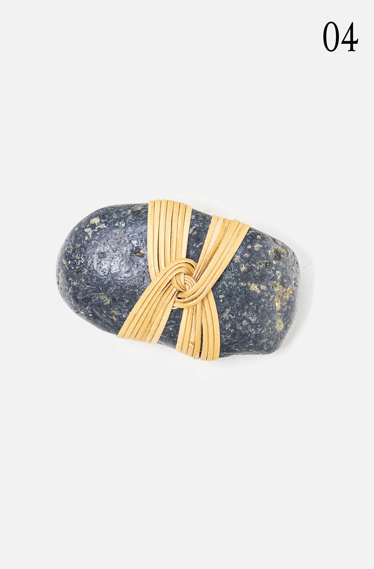 L - Wrapped Stone