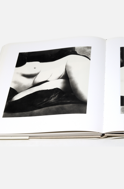 IRVING PENN - EARTHLY BODIES