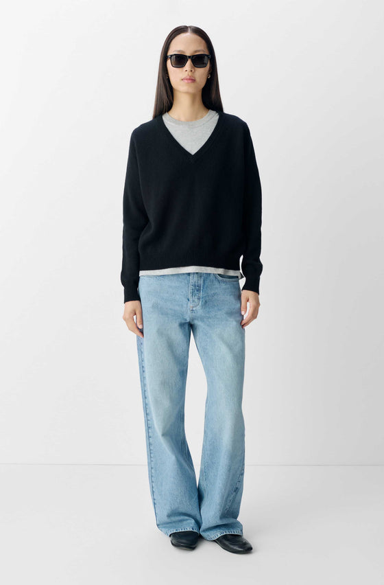 The Classic Cashmere V-Neck