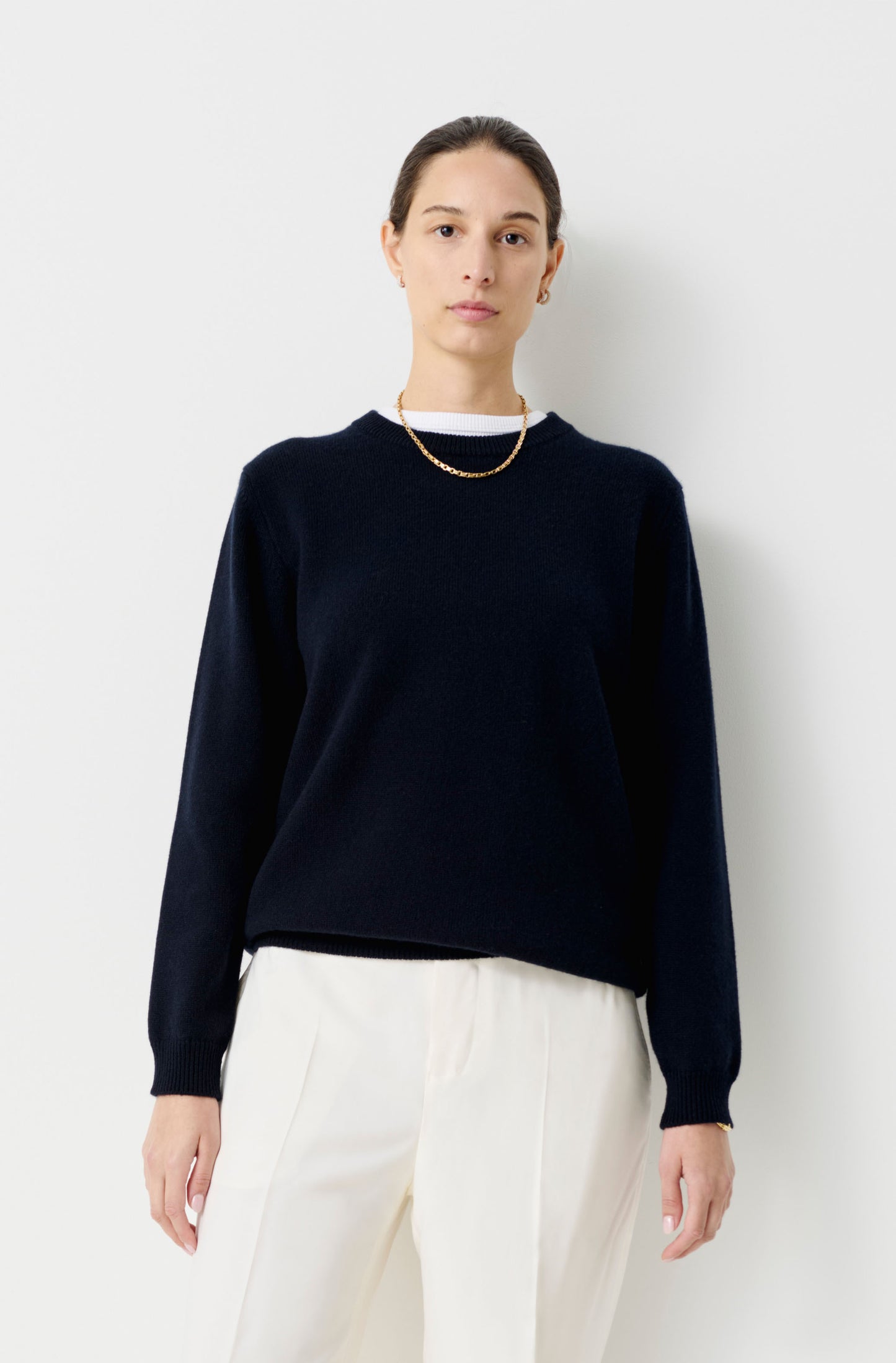 The Classic Cashmere Crew Neck