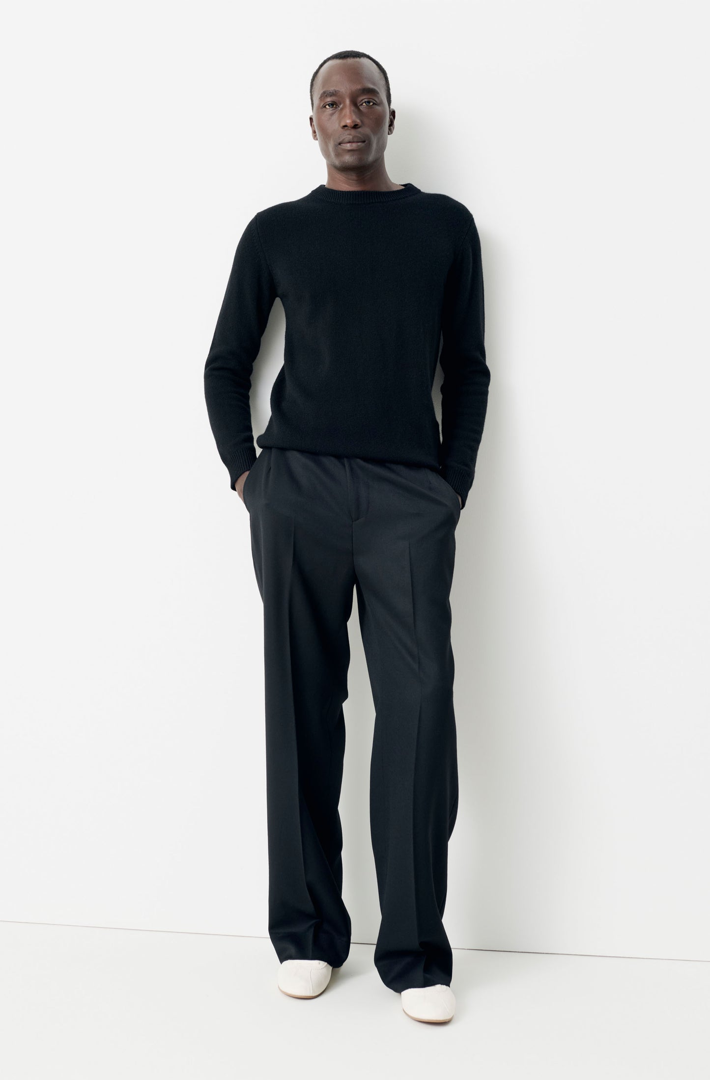 The Men's Classic Cashmere Crew Neck