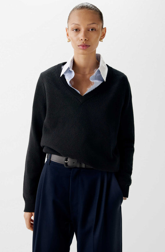 The Classic Cashmere V-Neck