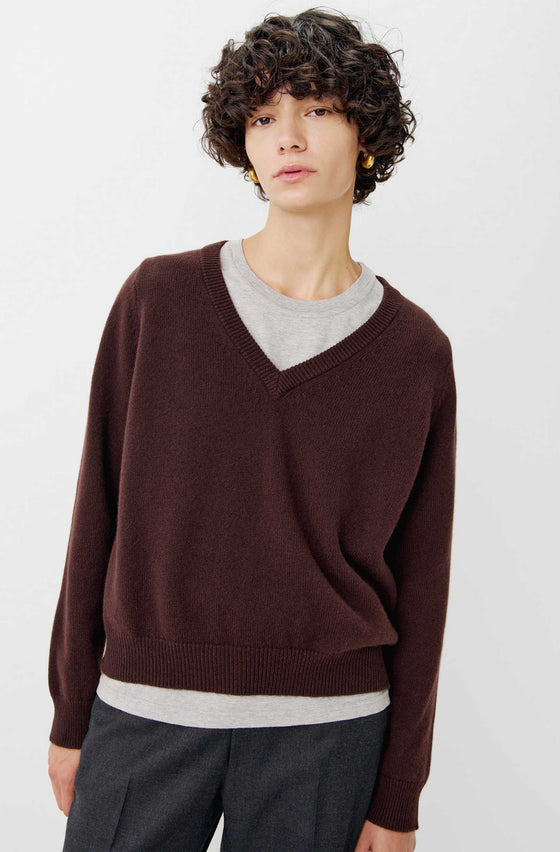 The Classic Cashmere V-Neck