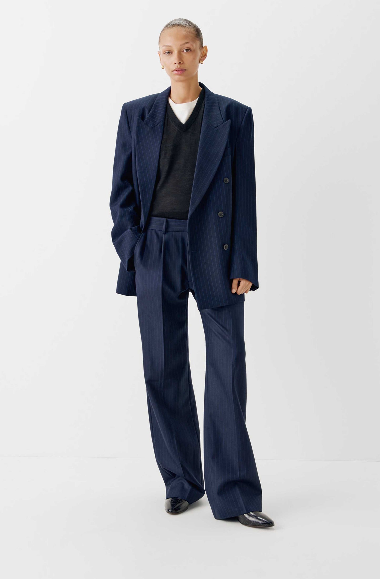 The Latymer Cashmere V-Neck