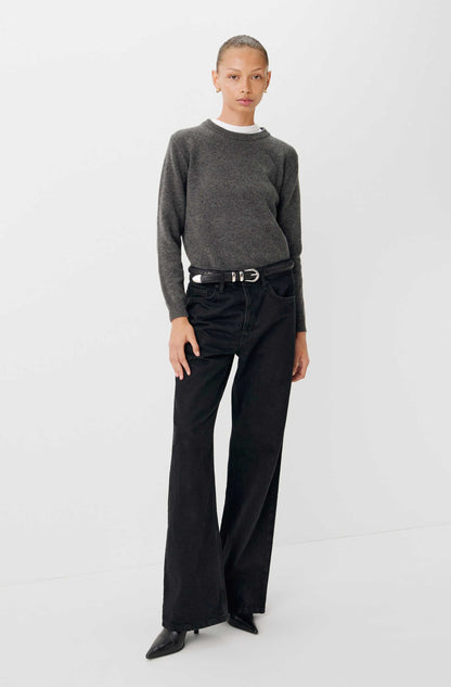 The Classic Cashmere Crew Neck